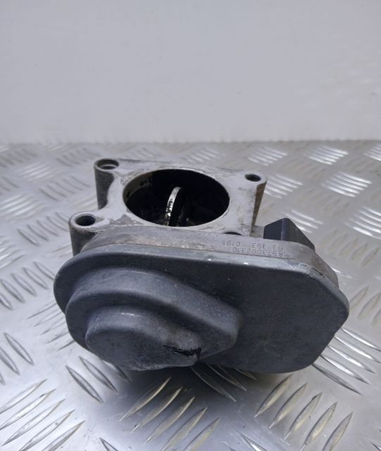 Clapeta acceleratie  1.7 cdti 8973002310 Opel Zafira B seria