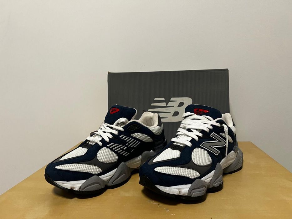 Adidasi New Balance 9060