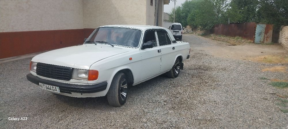 31029     Moshinani holati tiniq chiqimi yoʻq olasizu minasiz bagaj i