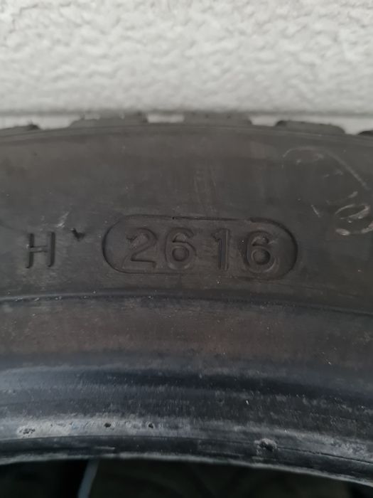 Зимни гуми 4 броя HANKOOK WinterIcept RS2 195 45 R16 дот 2616