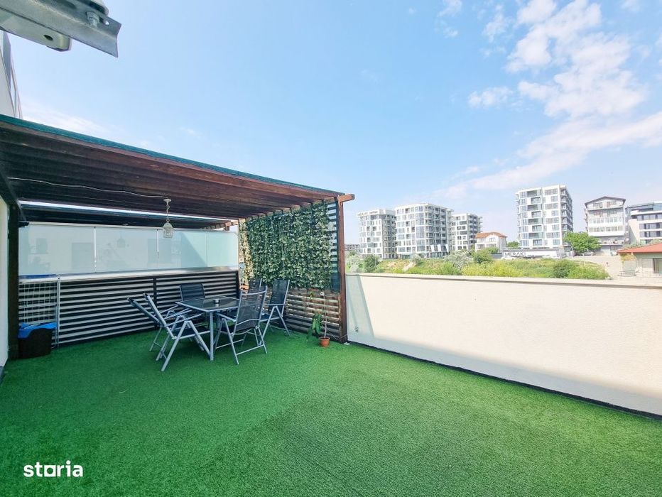 Penthouse cu terasa generoasa si parcare privata aproape de plaja