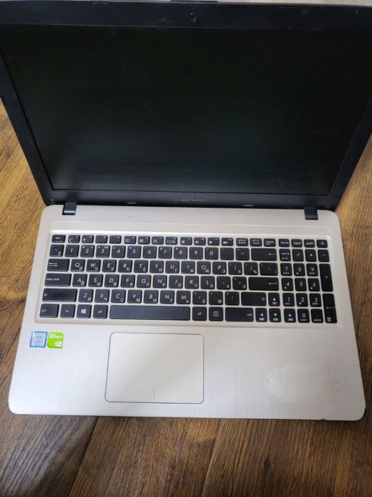 Noutbook Asus sotiladi Obmen bor Arzon narxda
