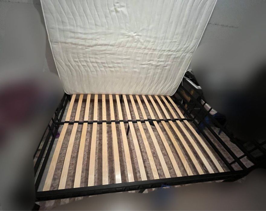Кровать  в идеальном состояние