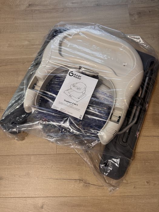 Premergator bebelus Baby Moov nou