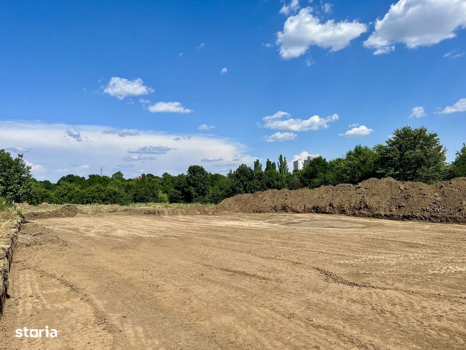 Teren 6000 mp pozitie deosebita lacul Baneasa adancime 140 m