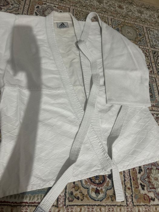 кимоно (ги) для дзюдо/карате от Adidas