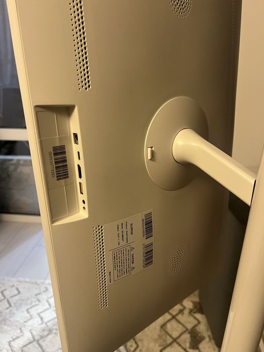 Планшет на ножке