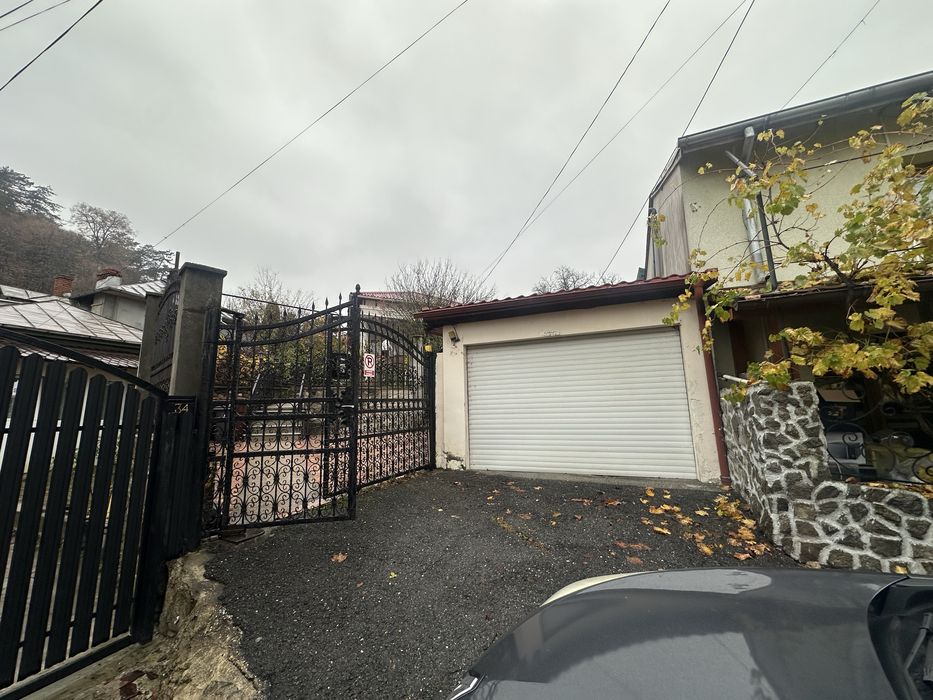Casa de Vanzare pe Dealul Capela