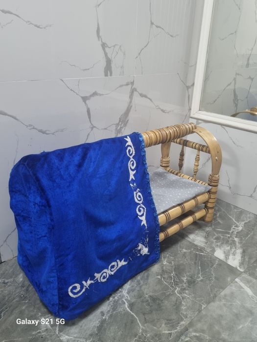 Продам  бесик б/у 2шт
