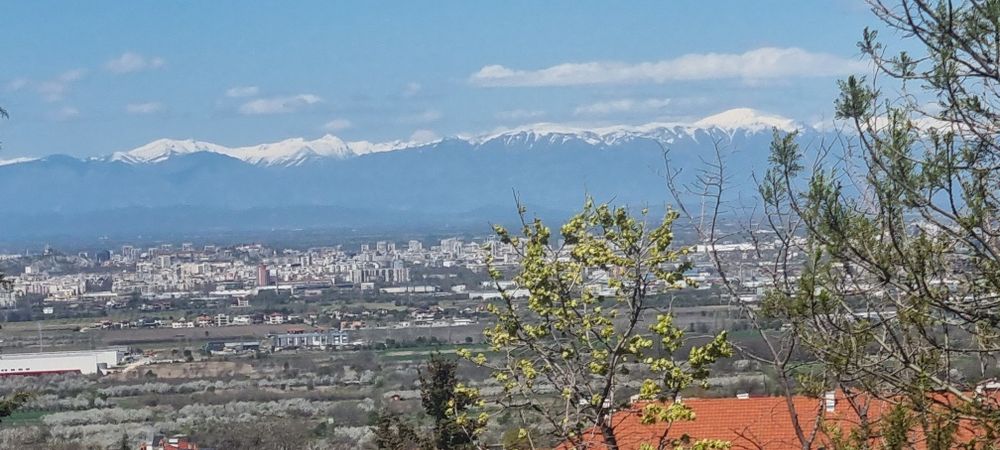 Продавам земеделска земя с. Първенец