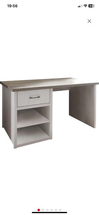 Голямо масивно бюро