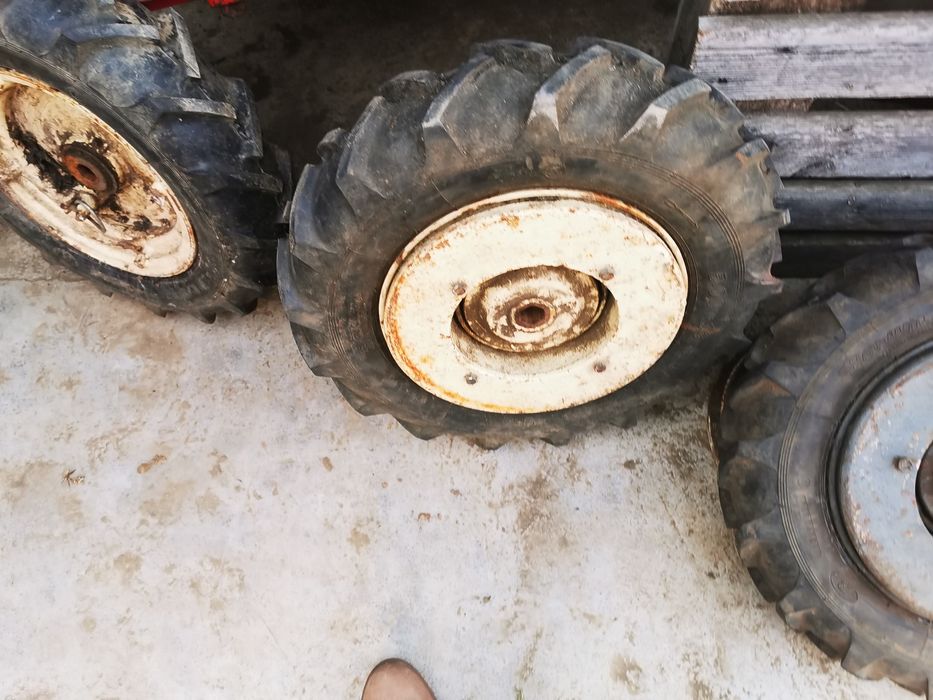 Plug reversibil roti de motocultor greutati  roti