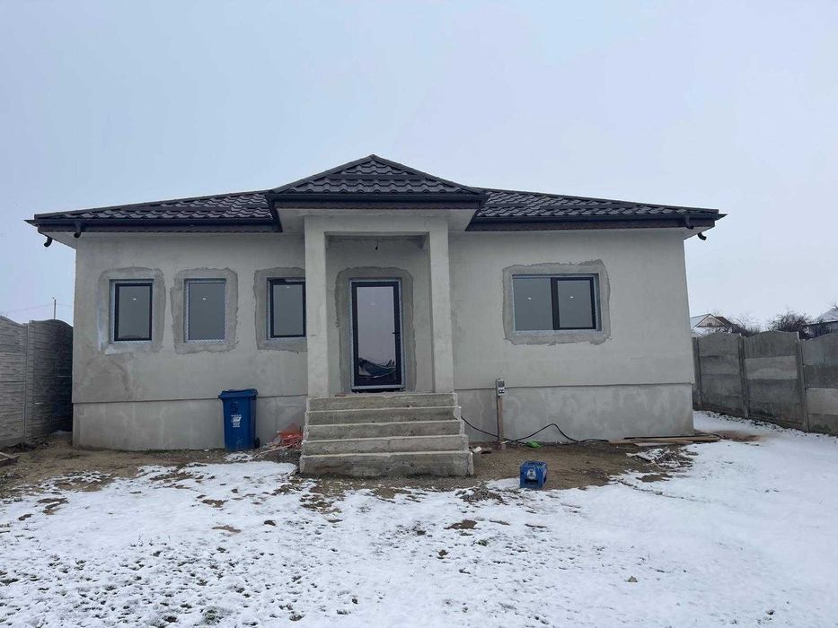 Vand casa noua Malu Mare