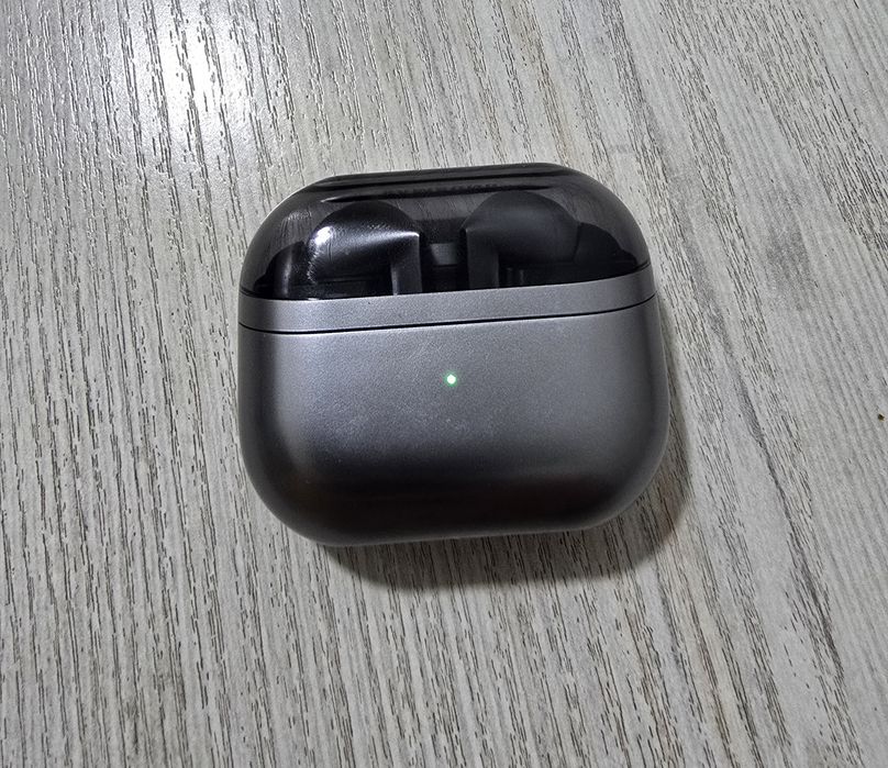 Наушники samsung galaxy buds3 pro в отличном состояние