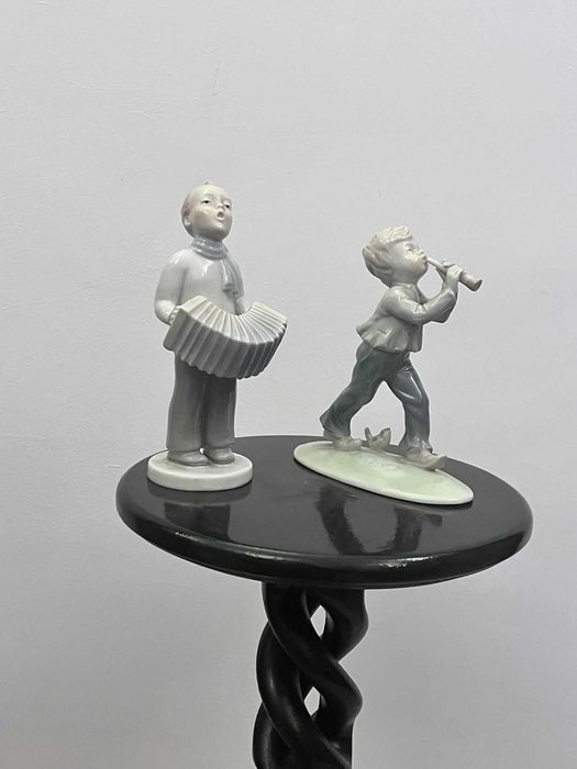 Set 2 statuete bibelouri germane MO Metzler & Ortloff bibelou portelan