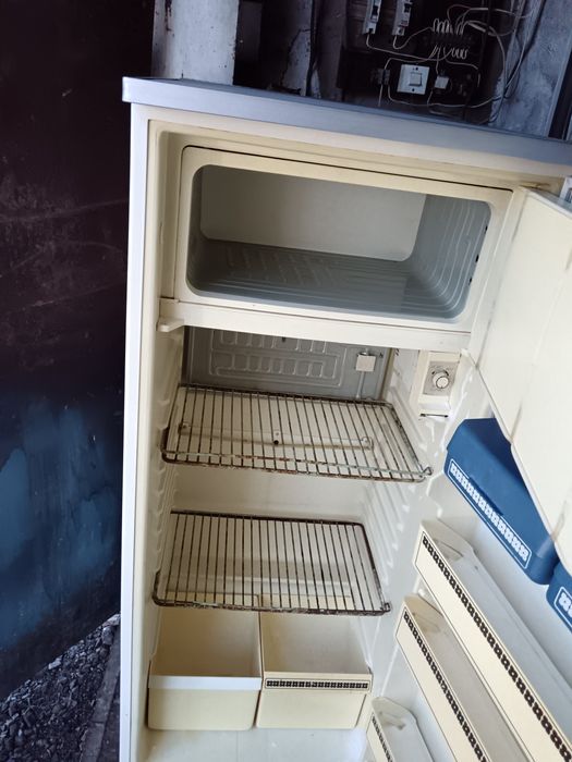 Продам хороший холодильник