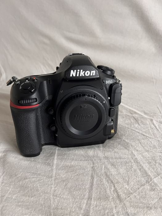 Nikon D850 Bine intretinut
