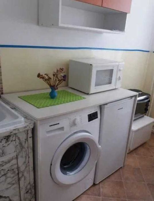 Дава се под наем Двустаен апартамент в Пловдив, Каменица 2 - 40 кв.м за 188.7 € - Снимка #2