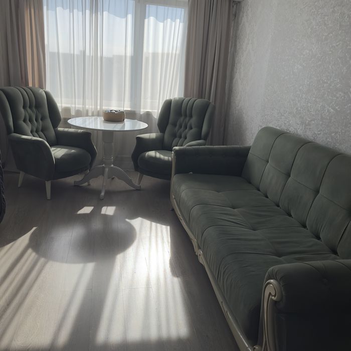 Диван и 2 кресла