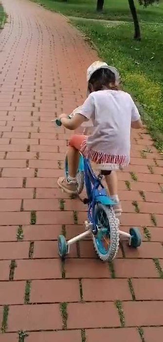 Vand bicicleta Disney Frozen 2, marca Huffy 16 ''