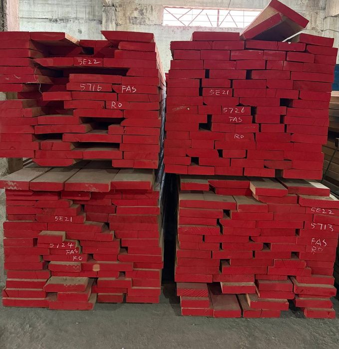 Yongoq yasin dub qurutilgan yogoch taxta