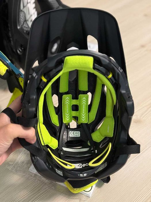 Casca modulara Bell Super DH downhill, mountain bike, MIPS