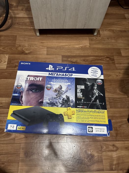 Sony PlayStation 4
