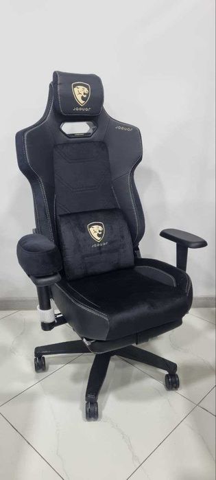 Стул для конференц залов и учебных центров