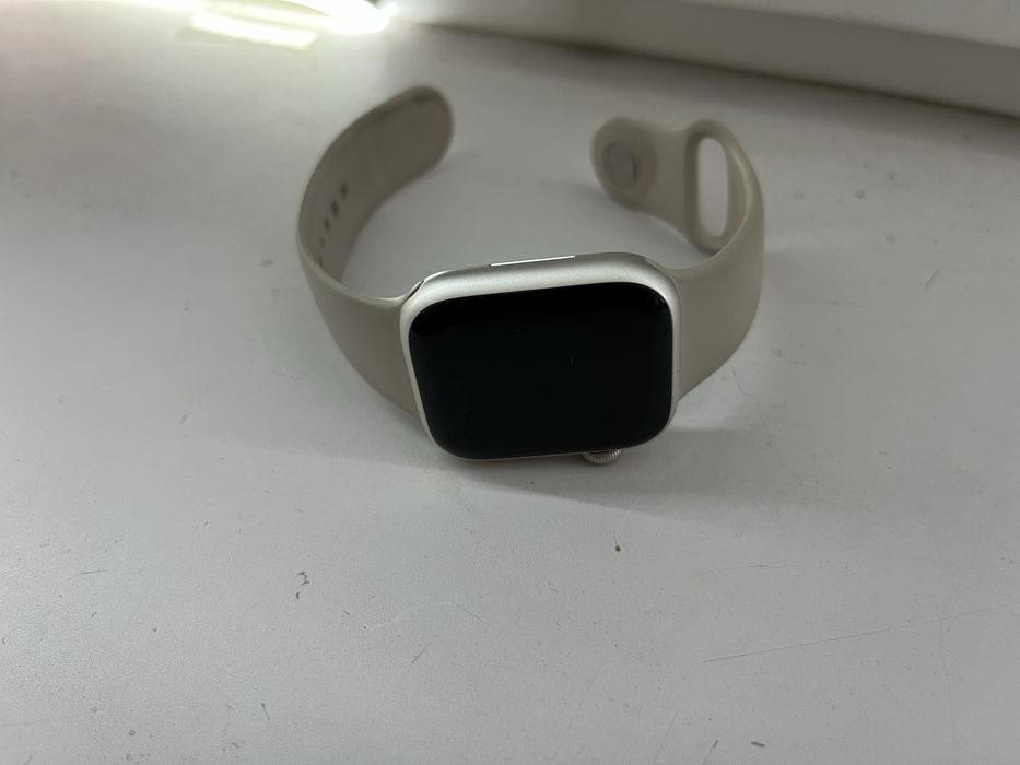 Б/У Apple Watch Series 9 41mm Starlight GPS