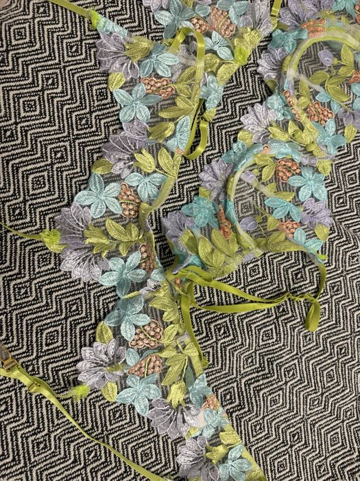 Lenjerie sexy 3 piese broderie superba
