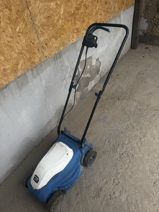 Продам газонокосилка