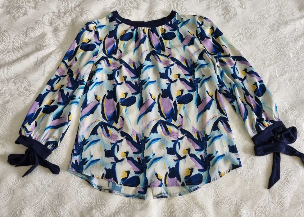 Цветна блуза от вискоза, 44 размер
