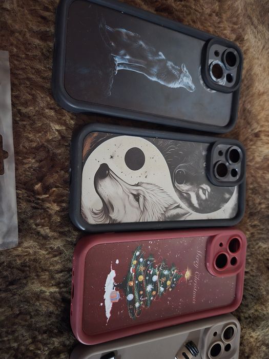 Vând Huse iphone 15