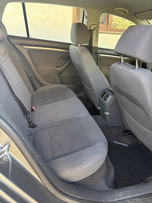 Volkswagen Golf V