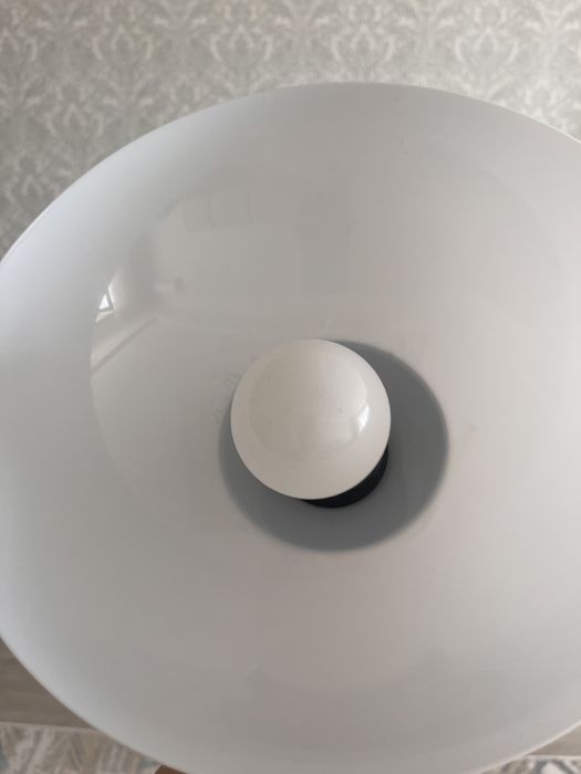 Икеа Торшер работает