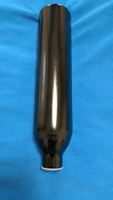 Алуминиева бутилка на FX