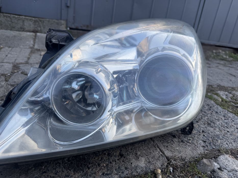 Фарове opel zafira