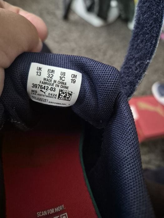 Adidasi Puma marimea 32