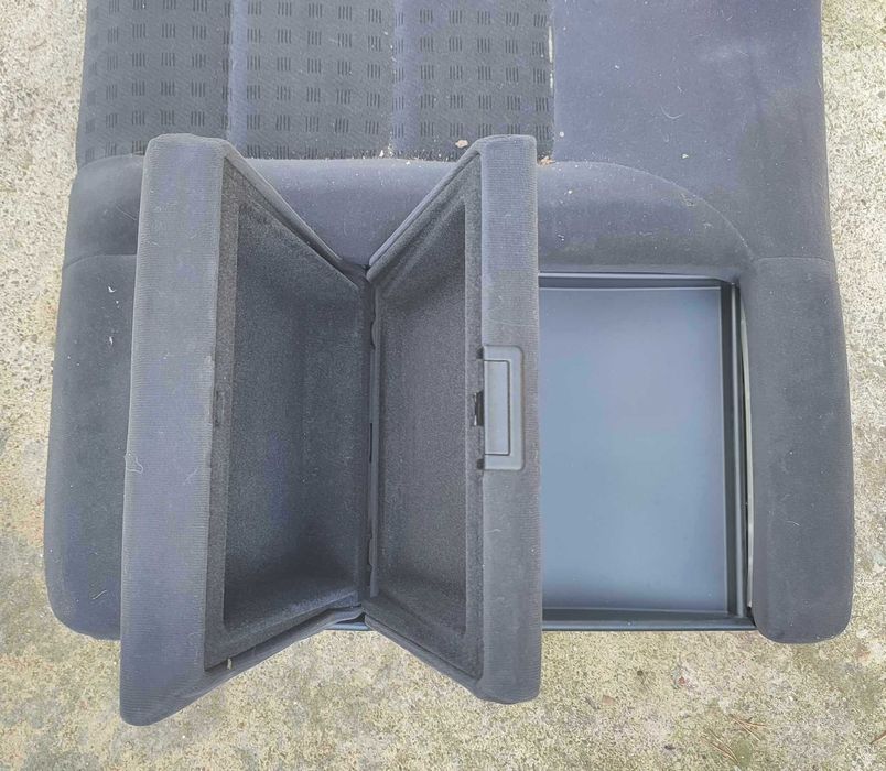 Задни облегалки за голф 4 и Задна друга седалка