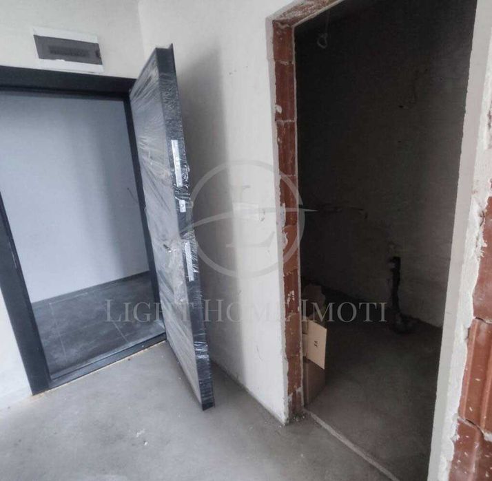 Продава се Тристаен апартамент в Пловдив, Христо Смирненски - 90 кв.м за 788 €/кв.м - Снимка #7