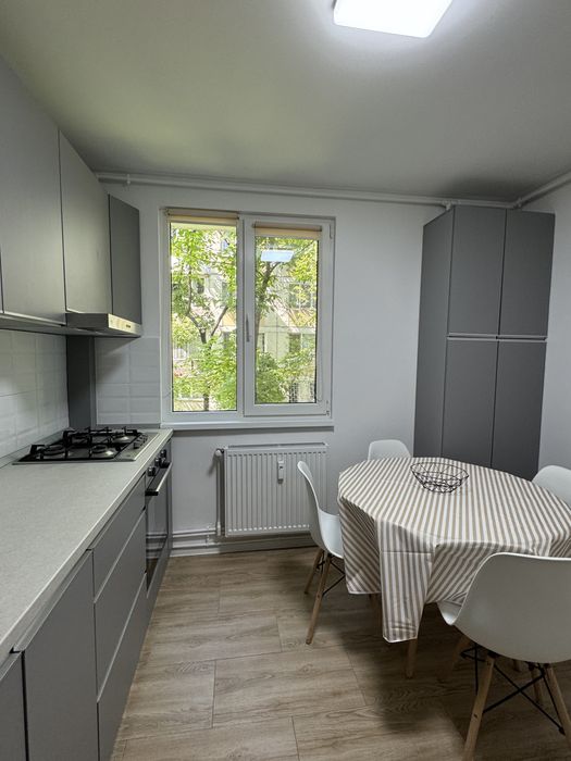 Vand apartament 2 camere Rahova/Margeanului decomandat/centrala