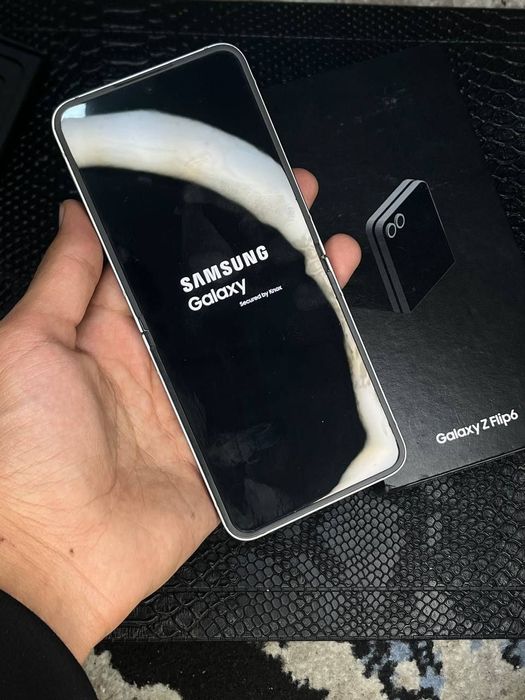 Samsung galaxy z flip 6 5G 12/256gb Korea