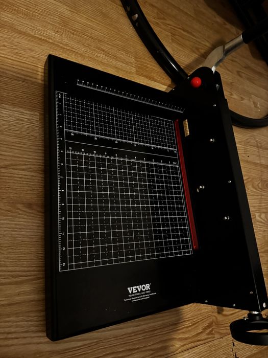 Ghilotina Vevor capacitate taiere 400 coli odata hartie 80 gr