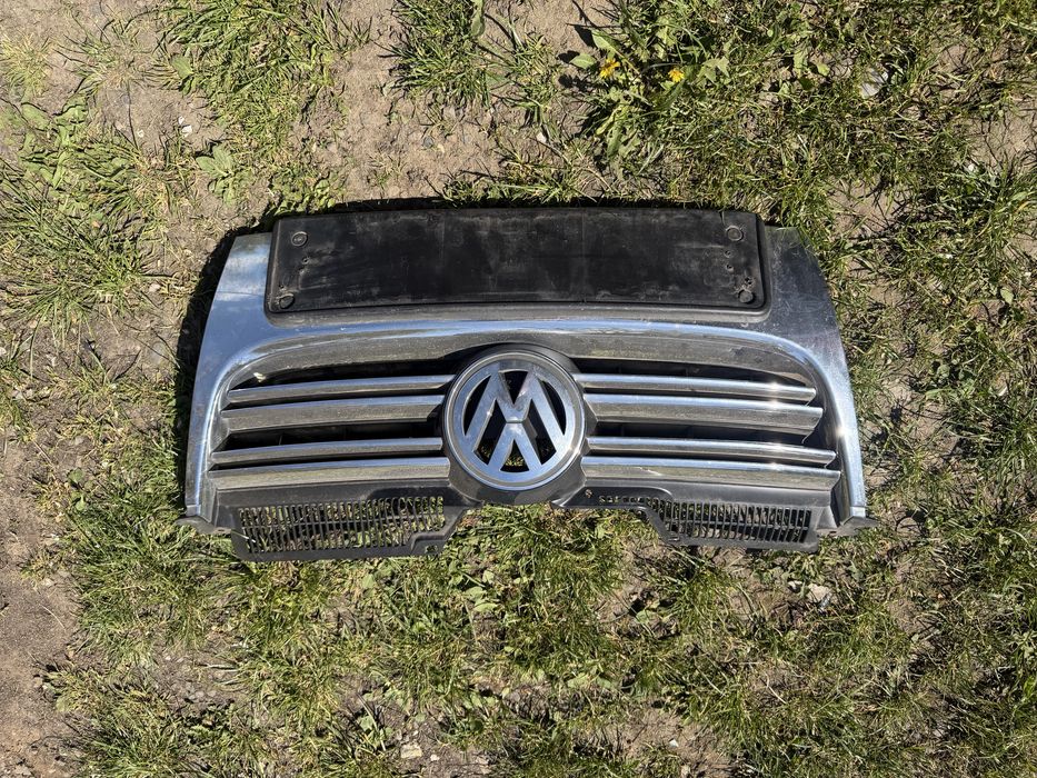 Grilla centrala golf 5 variant
