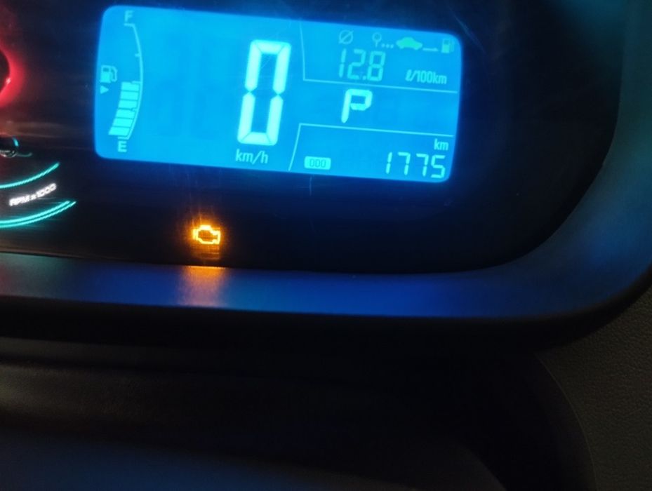 Cobalt avtomobili sotiladi