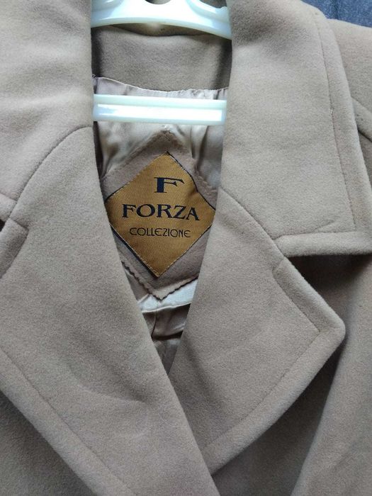 Продам женское пальто