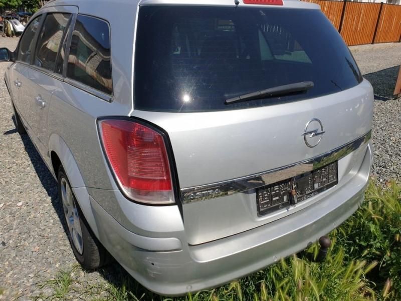 Dezmembrez Opel Astra H facelift 1.9CDTI 100cp 74kw; 1.9CDTI 120cp 88k