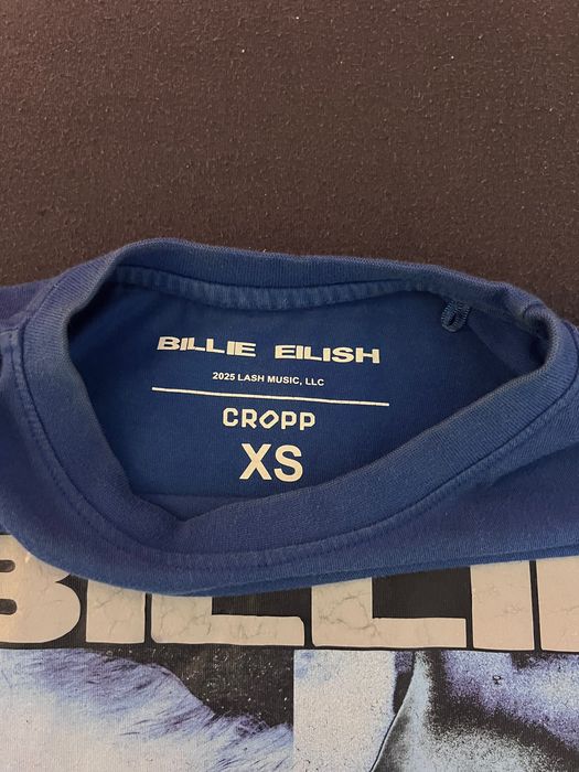 Тениска на Billie Eilish от Cropp