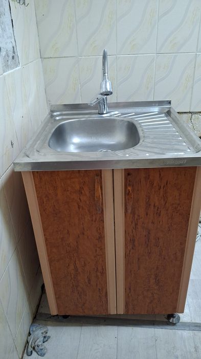 Продам  кухонный гарнитур