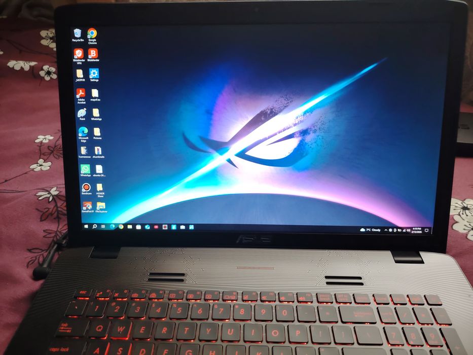 Laptop asus rog GL752